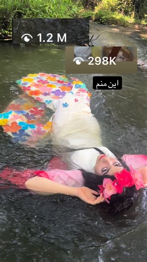 ‎آریانا /برند ژیتام‎ on Instagram‎: "حقیقتا حس پیک می بودن دارم ولی چیکار کنم باید یه همچین ویدیویی میساختم نه برای منم منم کردن بلکه برای معرفی کارم و برندم من آریانام الان ۲۰ سالمه و برند خودمو (ژیتام) رو الان یکی دو سالیه دارم🫠🪡✌️ حالا کار من چیه؟ اگه کلمه ی ژیتام رو سرچ کنید میتونید سایت منو پیدا کنید من از بچگی توی مزون با مادرم @olgoo_zhitam بودم و چند سال پیش آموزشگاه خیاطی خودمون رو هم راه اندازی کردیم🥹🫶 و من واقعا به به طراحی و دوخت و اجرای لباس علاقه دارم و اینکه رشته دیگه😍 و اینک