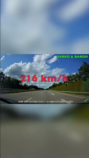 Schneller als die Polizei erlaubt - 216km/h statt 120k!m/h