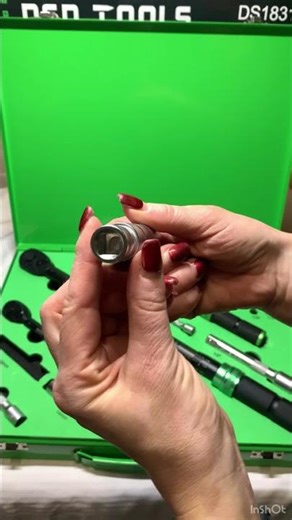 32 PC TORQUE WRENCH SET. DS1831