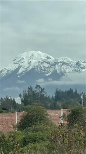 Gazing at Chimborazo, Ecuador, GUIDEcuador Travel from Guidecuador J. 🇪🇨