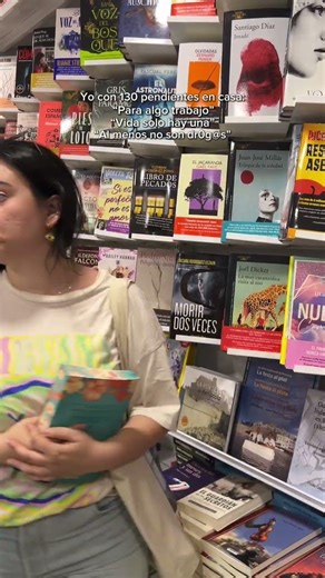 Lectoras justificando la compra de libros