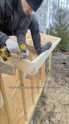 How to Secure a Fascia Board and Cut it in Mid-air for Joining