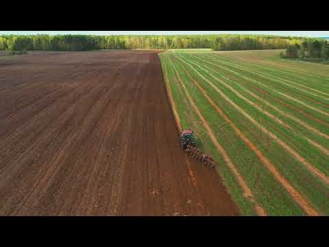 🚜🌱 Tractor Plowing Rural Field | Spring Farming Landscape in 4K 🌾☀️