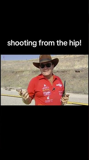 Bob Munden Shooting From the Hip!