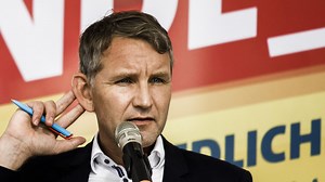 AfD-Politiker fordern Rechtsaußen Höcke heraus