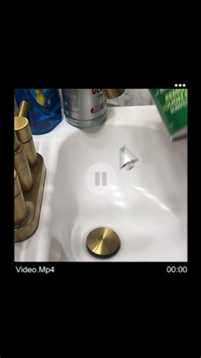 Making comet crumbles with Cloralen Dawn DS✨🫧 #cleantok #cometpowder #cloralenbleach #dawndishsoap #oddlysatisfyingasmr