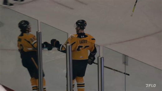 LHJMQ • QMJHL on Instagram: "Nul autre que Félix Lacerte! ⚡️⚡️⚡️ Il se hisse seul au 10e rang des buteurs de l'histoire des @cataractes_shaw , mais il inscrit surtout le but de la victoire avec 3:39 à faire en 3e! Félix Lacerte! He's now the 10th all-time goal scorer in Shawingian history, but he especially notches the game-winning goal with 3:39 remaining into the 3rd!"