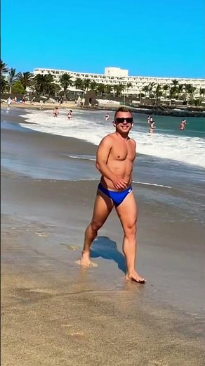 Speedo Catwalk ☀️🏝️🌊 #man #guy #muscle #fit #fitnessboy #speedo #briefs #beach