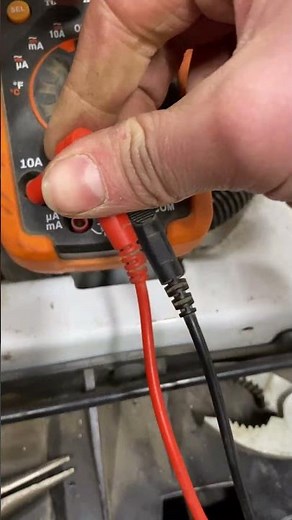 How to do a Parasitic Draw Test - OBS Ford