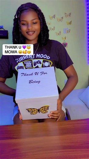 Surprising Friends: A Heartwarming Friendship Moment