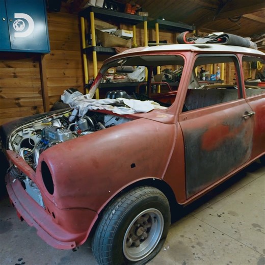 Mike & Elvis aim to transform this unfinished garage project ➡️ a tribute to Paddy Hopkirk's winning 1964 Mini Cooper 🚗🏆 Watch the last episode of #WheelerDealersWorldTour TONIGHT at 9pm! | Discovery Channel UK