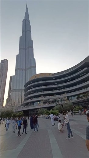 World's Tallest Building! 🇦🇪 Burj Khalifa Dubai Tour