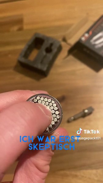 Universal-Bit #tiktokmademebuyit #amazonfinds #amazonmusthave #haushalt #fyp #viral #vorstellung #produktvideo #empfehlung #bit #universal #werkzeug #schrauben #akkuschrauber #bohrmaschine #werkstatt #handwerk