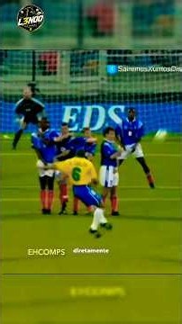 O GOL MAIS INTELIGENTE DO ROBERTO CARLOS😱⚽️ #shorts #shortvideo #youtubeshorts #futbol #edit