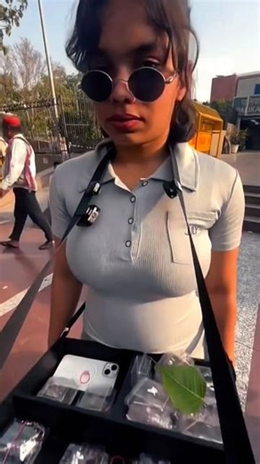 Viral Paan Waali 🤣 Wait For Funny Comment #viral #funny #shorts #short #trending #funnycomment