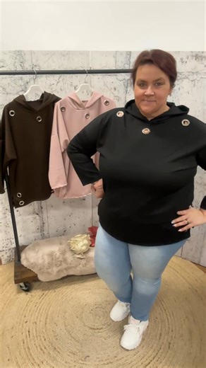 Curvy & Chic Damenmode on Reels