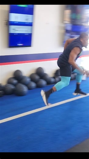 Fitness Scientist on Instagram: "Lateral crossover step 1. Transverse, Saggital and Coronal plane happen all at once with the lateral crossover shuffle. 2. Basic Foundational strength and power helps prime the central nervous system for the demands of force placed on the body.( back squat, box squat and pullups) also allow for faster recruitment of muscle fibers. 3. Tradeoffs to the squat and box squat. They only work the saggital plane. They don't fire muscle fibers in the order that they happe