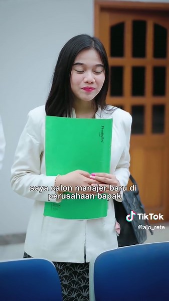 Drama Calon Manajer Sombong di Kantor