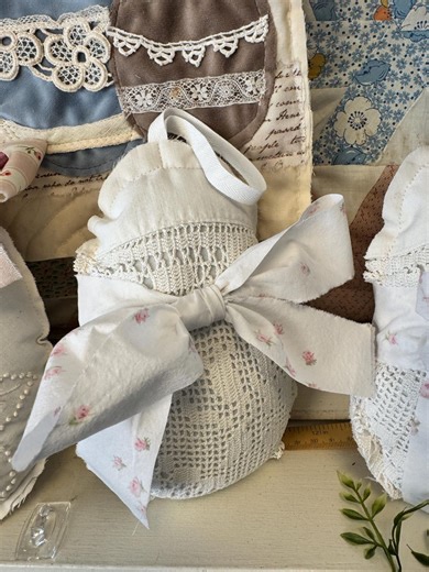 Hand-pieced Lace Easter Egg Decor: Vintage Quilt Fabric Spring Accent (pink Rose Ribbon) - Etsy