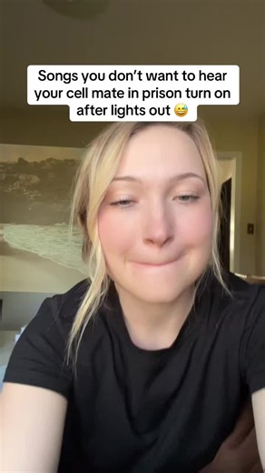 Oh heck no 😂😅 #challenge #tiktokchallenge #millennialsoftiktok #musicchallengeontiktok #funnysongs