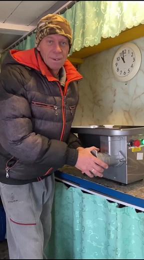 How to Use a Meat Grinder in Your Kitchen