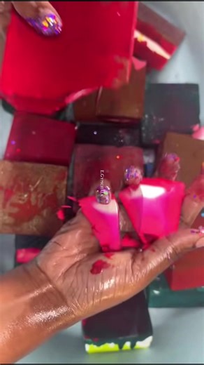 Gym Chalk Art Techniques: Dyeing Your Own Chalk