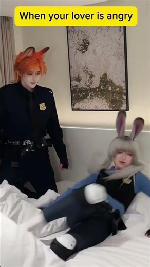 嚯!好强劲的腿风! Wow! What a powerful leg kick!🤣🤣 #cosplay #cosplaysky #anime