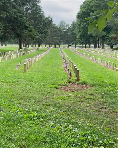 It’s a beautiful day to visit Stones River National Cemetery to remember the sacrifices made on our behalf by those who have served, and are serving, in the United States armed forces. The National cemetery parking lot is reserved for those who have mobility issues today. Everyone else may park in the overflow lots near our visitor center and walk into the cemetery using the lighted crosswalk. Stones River National Cemetery will be open to vehicles until 7 PM today. Video Description: American f