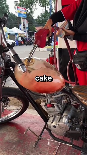 Olas just wandeing off at Disneyland Paris at the New World of Frozen coming next March! Beyond cute#disneyland Part2#WorldOfFrozen#frozen #disneyadventureworld#disneyland paris