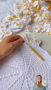169K views · 12K reactions | Quem mais é viciado nisso kkk #mesapostadenatal #natal #croche #crochet #tutorial #jogoamericanodecroche #jogoamericanocroche #mesaposta #mesapostainspira #anfitriã #semprecirculo #meseirasdobrasil #meseirasdesalvador #meseirasdabahia #meseirascristãs #meseirasdefortaleza #meseirasderecife #meseiraspaulistas #meseirasdoriodejaneiro #meseirasdesaopaulo #meseirasdonordeste #meseirasdobrasiloficial | Delicado Croche | Facebook