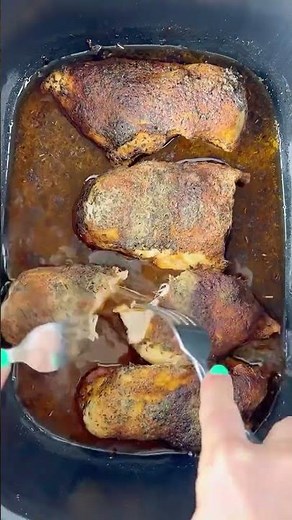 CROCKPOT SHREDDED CHICKEN | Easy Slow Cooker Recipe