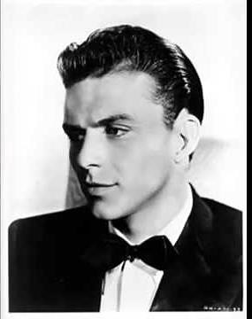 FRANK SINATRA - I Don't Know Why (I Just Do) - 1943