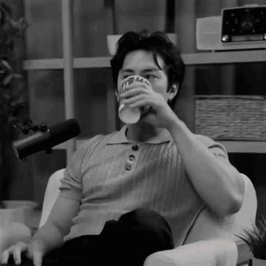 i genuinely don’t mind being oomfs with hudconners but i get weirded out when people toe the line of projection and borderline insanity.. shipping is whatever it’s bound to happen but why am i hearing about your personal experiences & how that bleeds into ur actions towards them?