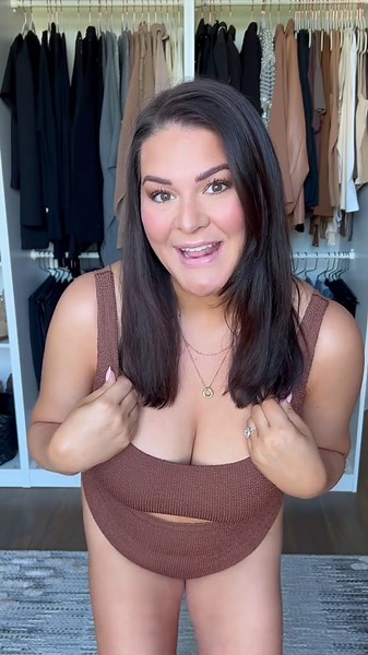 Plus Size Swimwear & Fashion – Full Look Breakdown