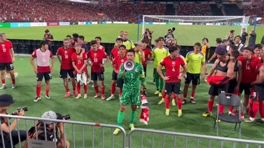 香港力量 The Power of Hong Kong on Instagram: "First Captain’s speech in Kai Tak! 上下一心，繼續挑戰每一個難關！"