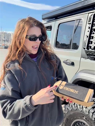 🚙💨 Βαλβίδα Ταχείας Εκτόνωσης Αέρα RPV STD – APEX 💨🚙 Απόλυτος έλεγχος πίεσης ελαστικών, εκεί που η λεπτομέρεια κάνει τη διαφορά. Η RPV STD της APEX προσφέρει ταχεία και ακριβή εκτόνωση αέρα, ιδανική για off-road, overlanding αλλά και απαιτητική καθημερινή χρήση. 🔧 Χαρακτηριστικά που ξεχωρίζουν: ✔ Μηχανισμός toggle για άμεση και ελεγχόμενη εκτόνωση ✔ Γρήγορος & αξιόπιστος έλεγχος πίεσης ✔ Στιβαρή κατασκευή για μέγιστη αντοχή και ακρίβεια ✔ Σταθερή απόδοση ακόμα και στις πιο σκληρές συνθήκες �