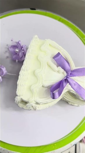 Tutorial for asthetic cute bento floral bouquet cake #easytutorial #cakedecoration #cakestyling