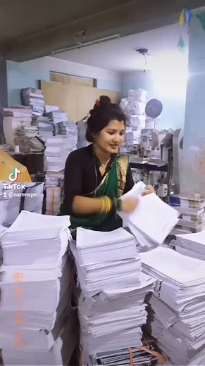 Efficient Document Sorting Strategies in Office Spaces