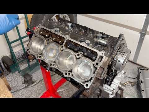 #4 - 5.7L Hemi Engine Reassembly Part 2