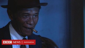 Obituari: Anwar Congo, pembunuh massal yang memerankan kembali kejahatannya - BBC News Indonesia