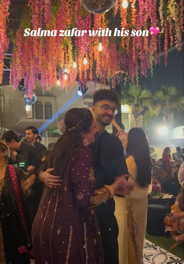 Salma zafar enjoying with his son💖 . . . #weddingseason #10millionviews #unfrezzmyaccount #foryoupage❤️❤️ #trending
