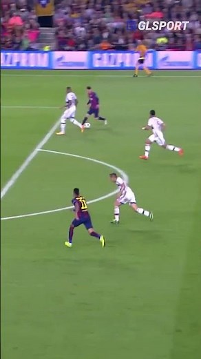 Lionel Messi vs Boateng
