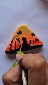 Cat painting on small pebbles 💕🐈‍⬛ #rockpainting #fblifestyle | Little Rocks