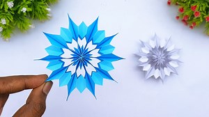 37K views · 883 reactions | DIY Christmas tree ornaments - Hanging Christmas crafts - Handmade paper snowflakes decoration ideas #ChristmasCrafts #XmasDecor #PaperSnowflakes | Mr. Creator | Facebook