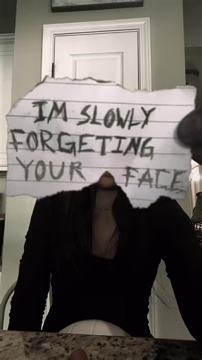 I’m slowly forgetting ur face….#fyp #xyzbca #imslowlyforgetingurface #trending #hellokitty