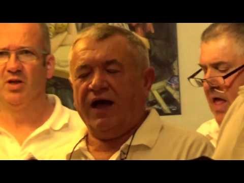 Ezpeletan Kantuz interprétant "Egunak Maria" Chants Basques 09 2016