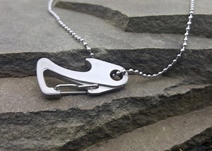 Titanium Minibiner Multitool