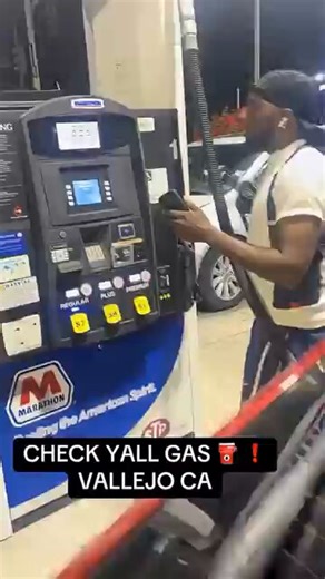 Look at this craziness. 👀This is at a marathon gas station. The man is not pumping but the number keeps going up like he is.I used to stay away from marathon gas stations when I was in Chicago because their stations were usually very trashy to where they did not look maintained. This does not surprise me even a little.