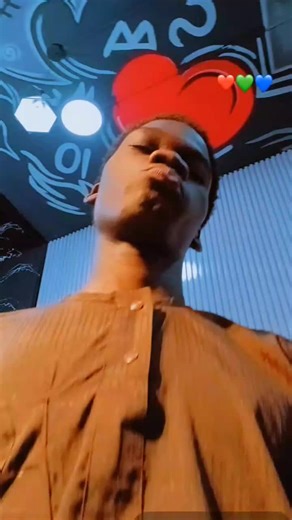 Vidéos de Les superstar alvine Choco (@lessuperstaralvinechoco1) avec son original - Les superstar alvine Choco