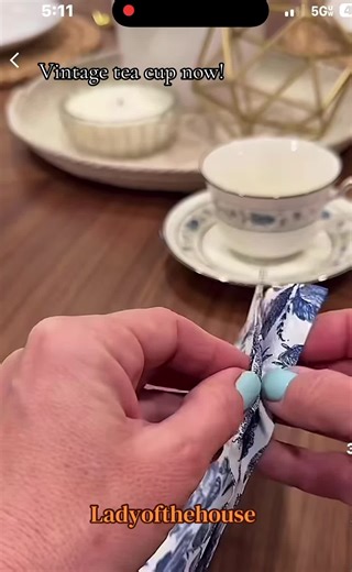 Easy teacup bow I can't stop making these The sweetest little vintage teacup bows for spring-instant cottagecore charm *t Paper napkin or fabric, they take minutes to make and are the easiest way to elevate your kitchen table decor Share this with your decor-loving DIY besties #teacupbow #napkinfold #tea ##teacup #bows